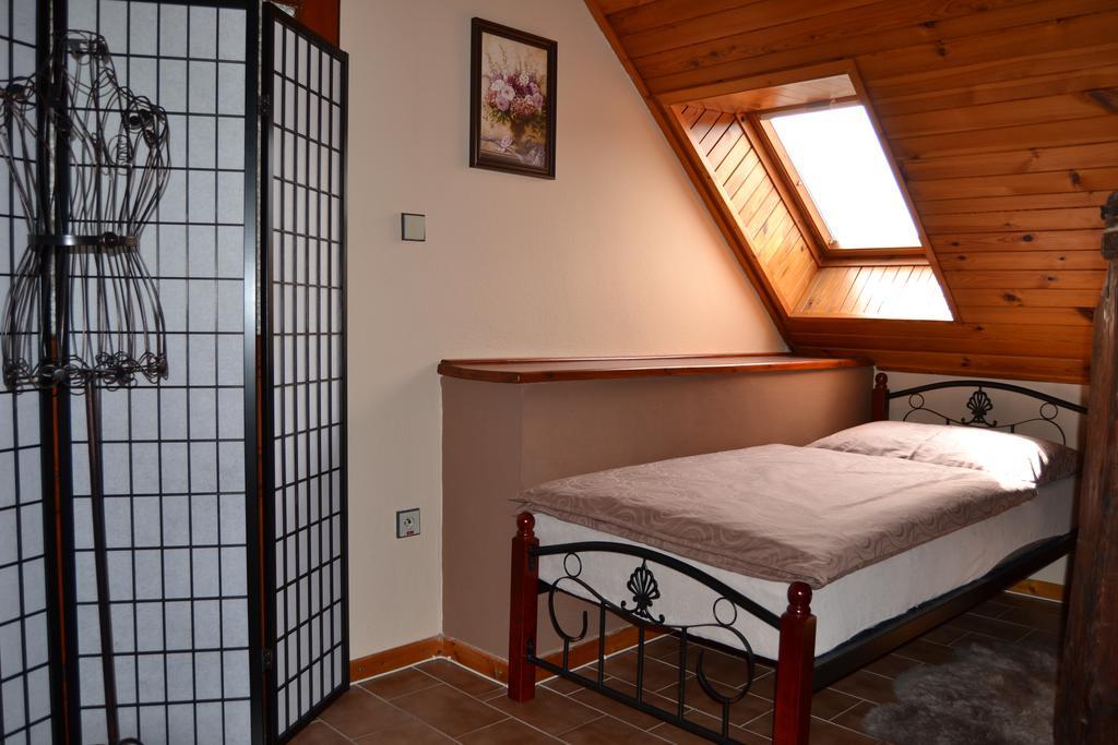 Betty Apartment