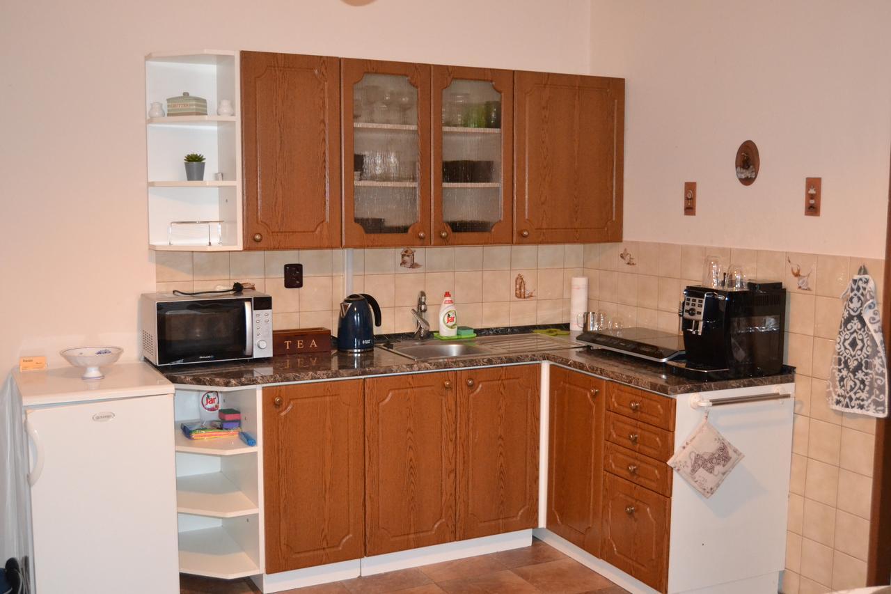 Betty Apartment *